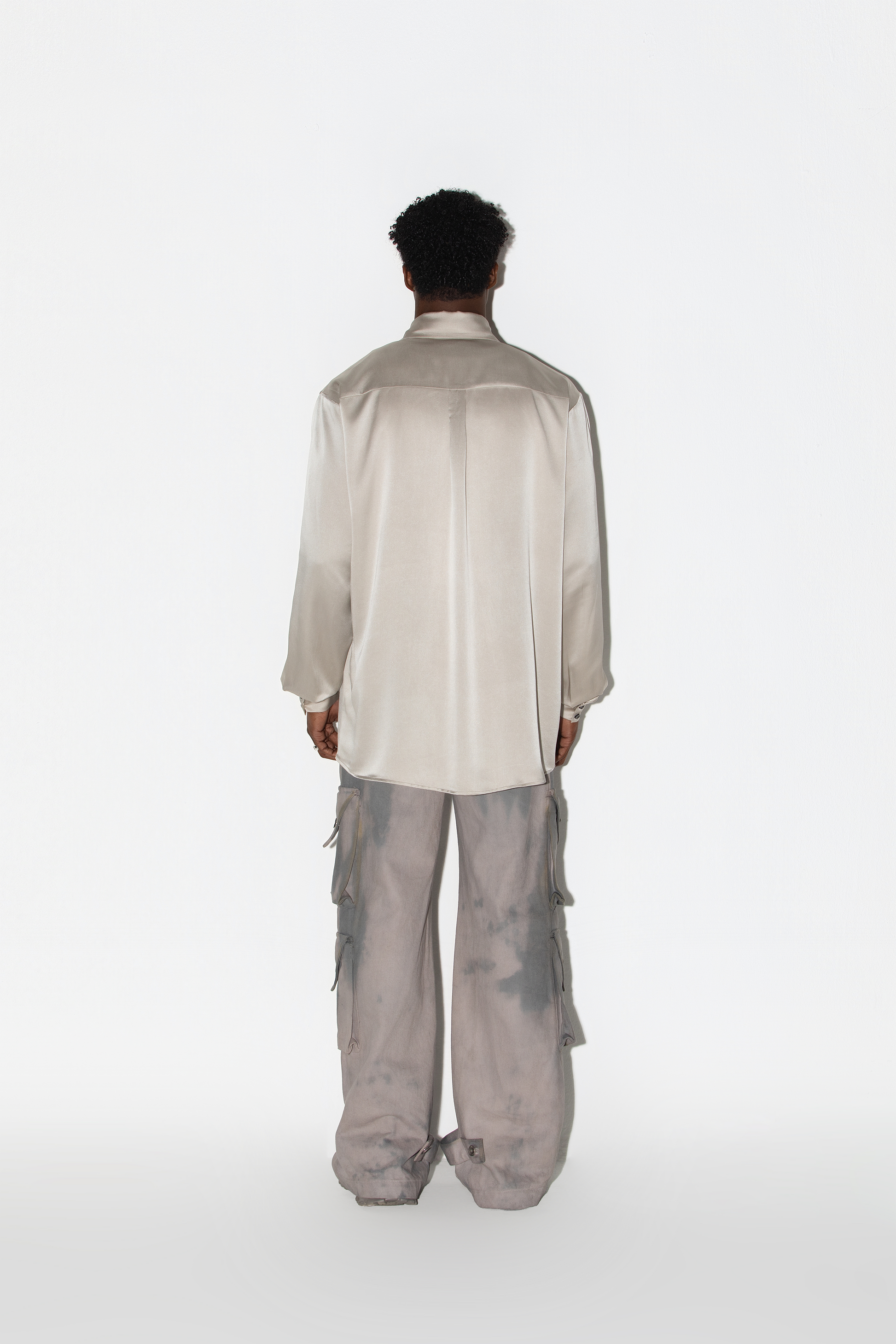 Camisa Kõi Alongada Metálica